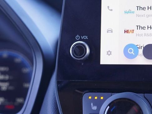 Used 2024 Toyota Grand Highlander Limited image 22