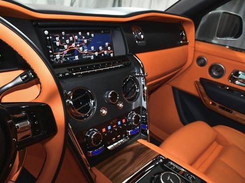 Used 2024 Rolls-Royce Cullinan image 53