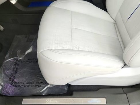 Used 2024 Cadillac Lyriq Luxury AWD/4WD image 51