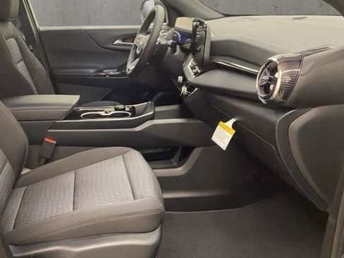 New 2026 Chevrolet Equinox LT AWD/4WD image 23