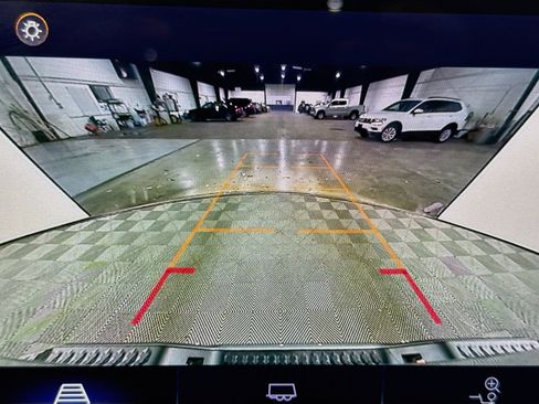 Used 2023 Chevrolet Colorado LT w/ LT Convenience Package II RWD image 17