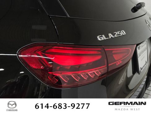 Used 2025 Mercedes-Benz GLA 250 4MATIC image 16