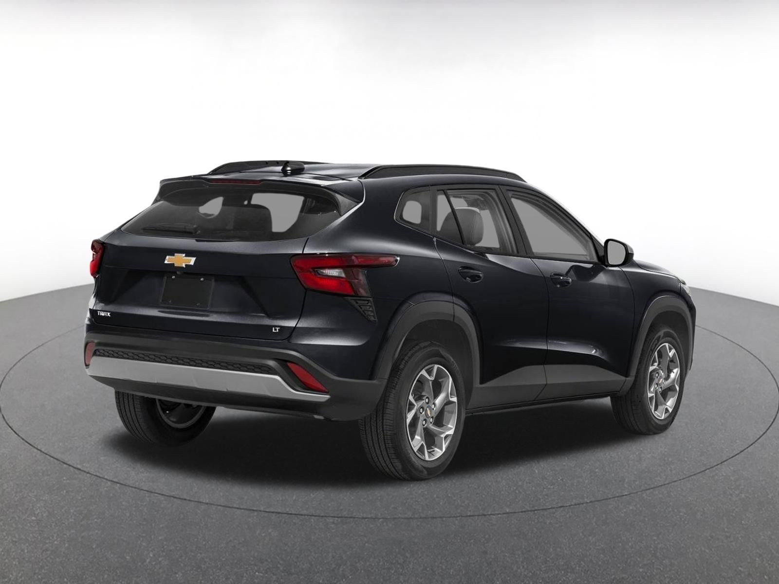 Used 2025 Chevrolet Trax LT w/ LT Convenience Package FWD image 8