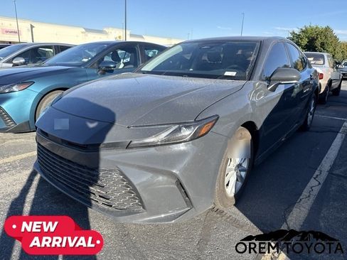 Used 2025 Toyota Camry LE w/ Convenience Package FWD image 17