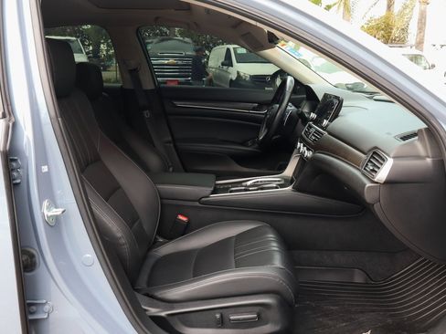 Used 2022 Honda Accord Touring image 40