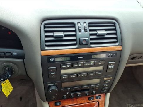 Used 1998 Lexus LS 400 image 11