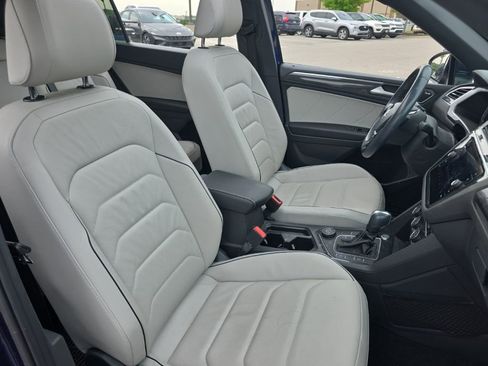 Used 2021 Volkswagen Tiguan SEL Premium R-Line w/ 3rd Row Seat Package AWD/4WD image 22