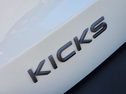 New 2026 Nissan Kicks SV image 8