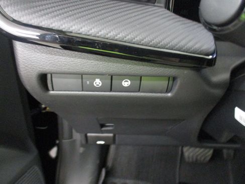 New 2026 Nissan Kicks SR w/ SR Premium Package AWD/4WD image 13