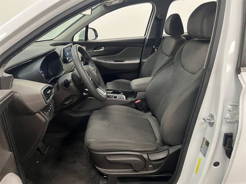 Used 2020 Hyundai Santa Fe SE image 10
