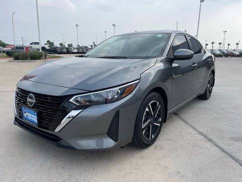 Certified 2024 Nissan Sentra SV FWD image 5