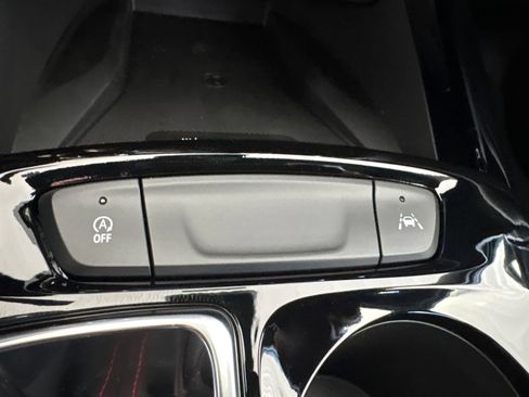 New 2026 Chevrolet Trax RS w/ Sunroof Package FWD image 25