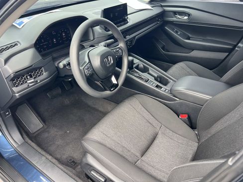 Used 2024 Honda Accord EX image 5