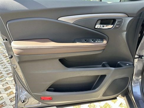 New 2026 Honda Ridgeline RTL image 18