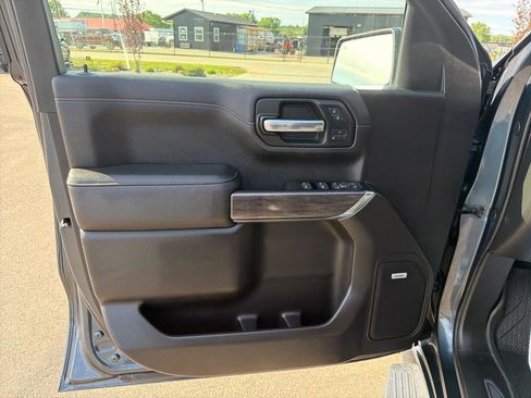 Used 2019 Chevrolet Silverado 1500 LTZ w/ LTZ Plus Package AWD/4WD image 8