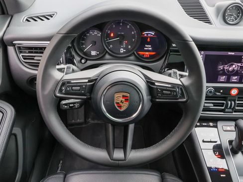 Certified 2026 Porsche Macan Turbo AWD/4WD image 33