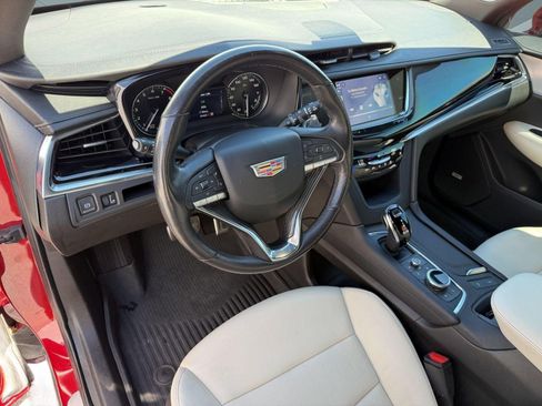 Used 2024 Cadillac XT6 Sport w/ LPO, Onyx Lite Package AWD/4WD image 3