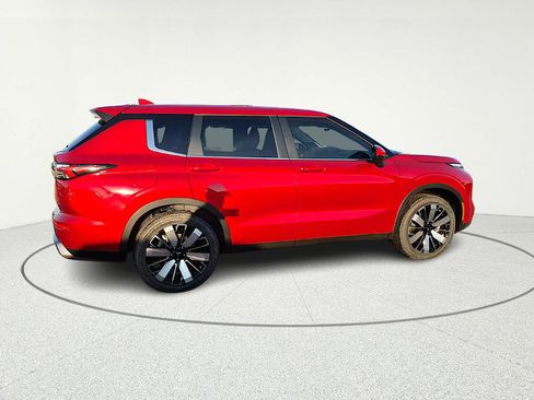 New 2026 Mitsubishi Outlander SE FWD image 7