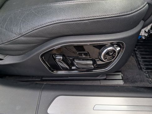 Used 2015 Audi A8 L 4.0T image 24