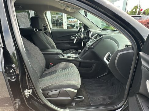 Used 2017 Chevrolet Equinox LT w/ Convenience Package AWD/4WD image 24
