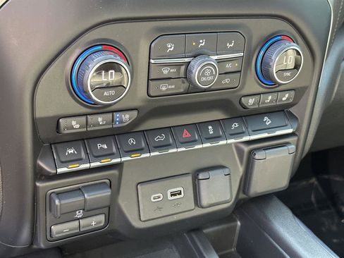 Used 2021 Chevrolet Silverado 1500 LTZ w/ LTZ Premium Package image 28