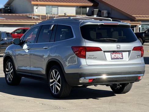 Used 2017 Honda Pilot Touring image 5