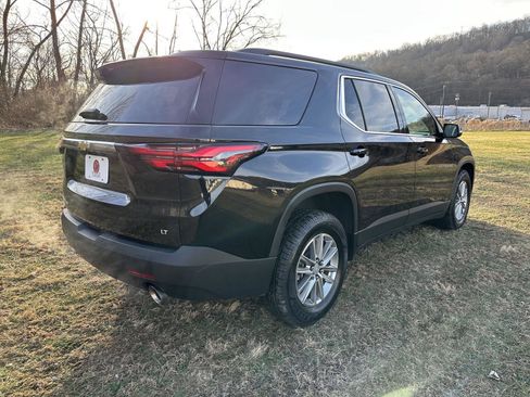 Used 2023 Chevrolet Traverse LT image 25