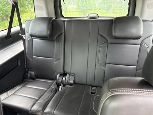 Used 2019 GMC Yukon XL Denali AWD/4WD image 24