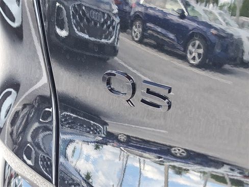 New 2025 Audi Q5 2.0T Premium Plus image 5