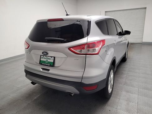 Used 2016 Ford Escape SE FWD image 7
