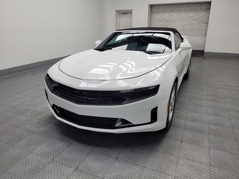 Used 2020 Chevrolet Camaro LT RWD image 15