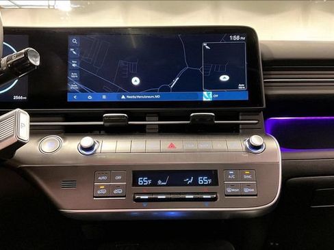 Used 2025 Hyundai Kona Limited FWD image 31