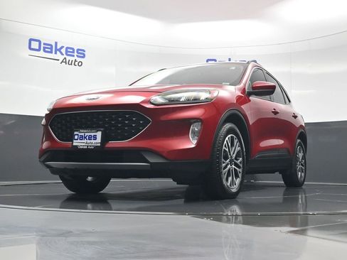 Used 2020 Ford Escape SEL image 40