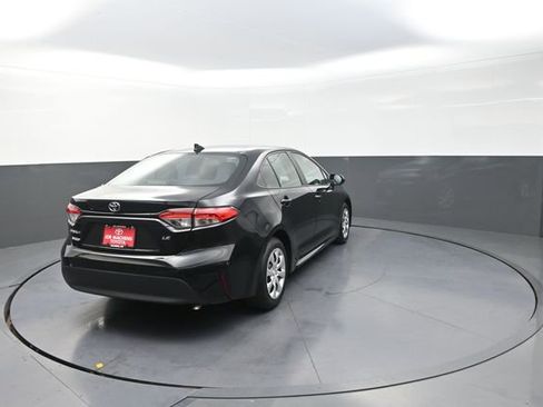 Used 2024 Toyota Corolla LE FWD image 70
