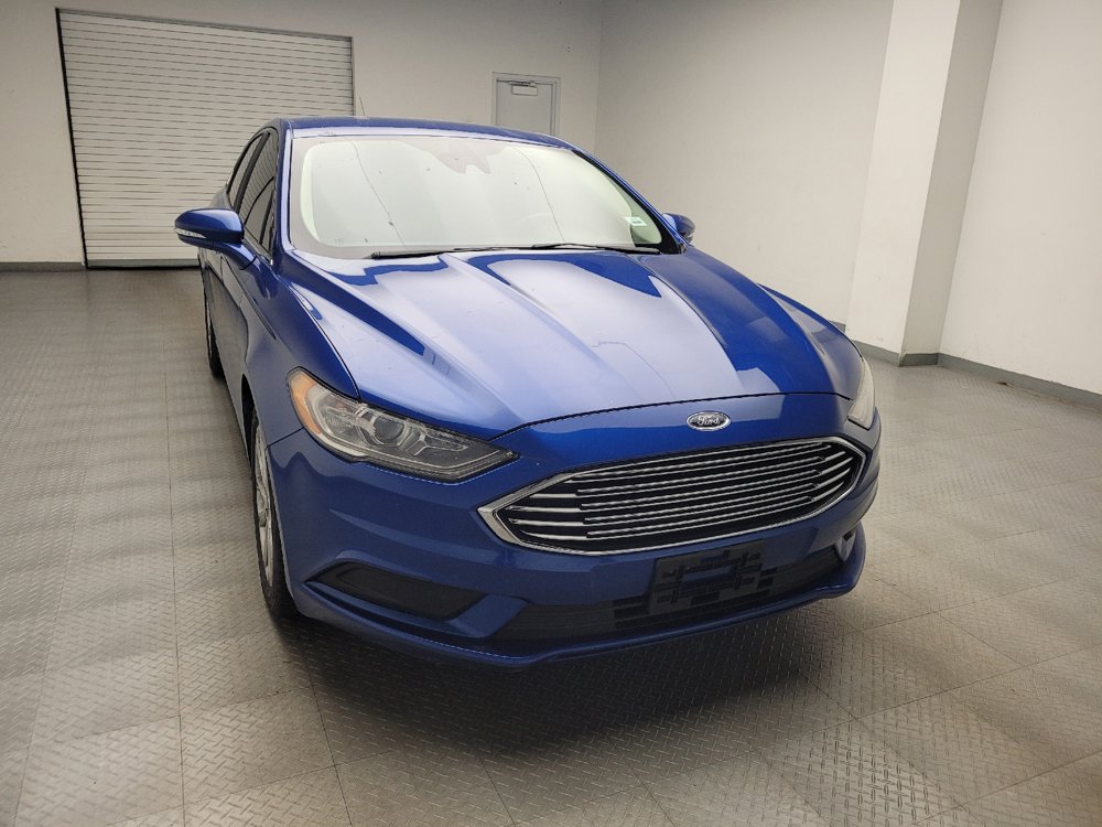 Used 2017 Ford Fusion SE FWD image 14