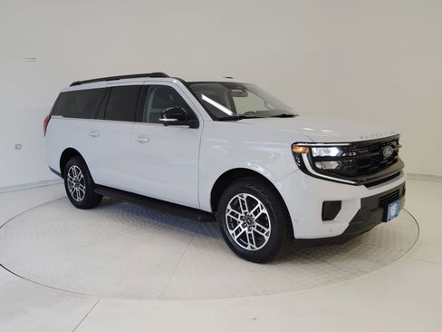 Certified 2025 Ford Expedition Max Active image 7