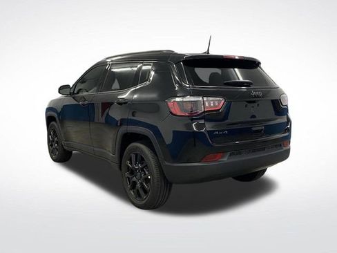 New 2025 Jeep Compass Latitude w/ Sun & Sound Group image 3