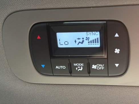 Used 2018 Honda Odyssey EX-L image 36