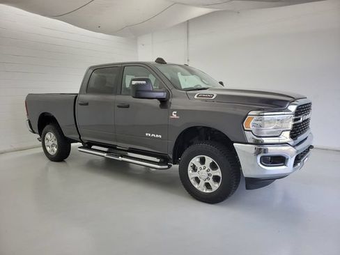 Used 2024 RAM 2500 Big Horn AWD/4WD image 4