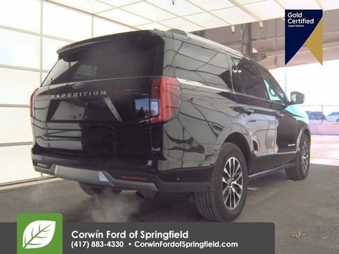 Certified 2025 Ford Expedition Platinum image 6