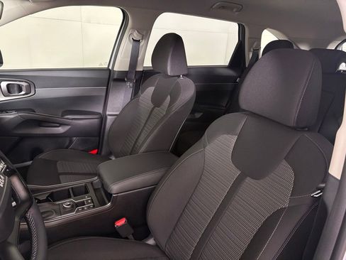 New 2026 Kia Sorento LX FWD image 18