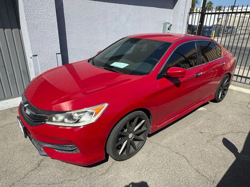 Used 2017 Honda Accord Sport Special Edition image 2