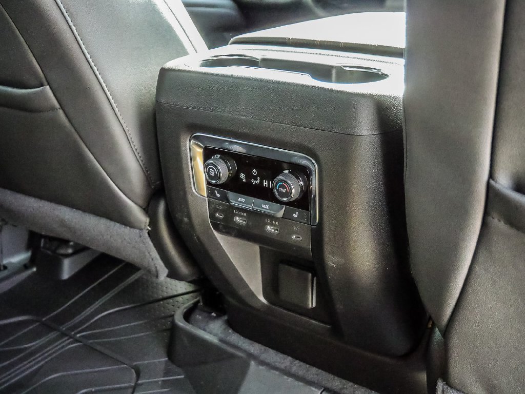 New 2026 Chevrolet Tahoe High Country AWD/4WD image 26