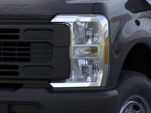 New 2026 Ford F250 4x4 Crew Cab Super Duty image 19