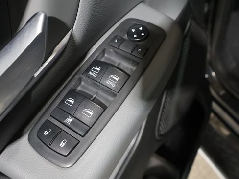 Used 2019 RAM 1500 Big Horn image 15