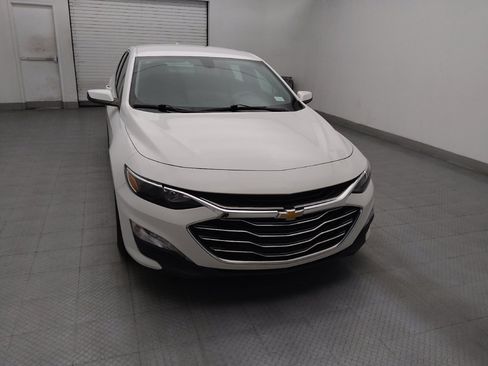 Used 2022 Chevrolet Malibu LT FWD image 14
