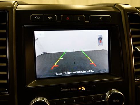Used 2020 Ford Expedition XLT AWD/4WD image 24