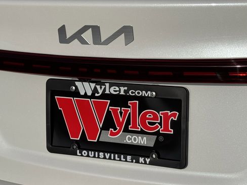 Used 2024 Kia Forte LXS image 40