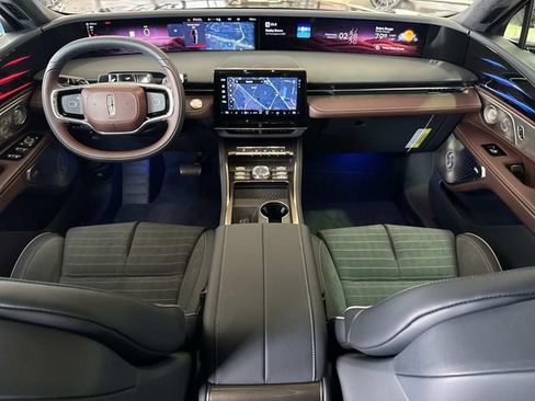 New 2026 Lincoln Nautilus Black Label w/ Jet Appearance Package image 17