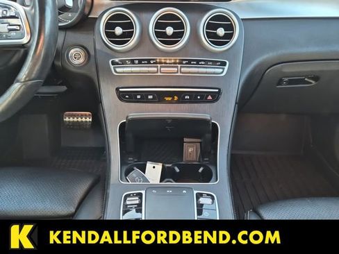 Used 2020 Mercedes-Benz GLC 300 4MATIC image 11